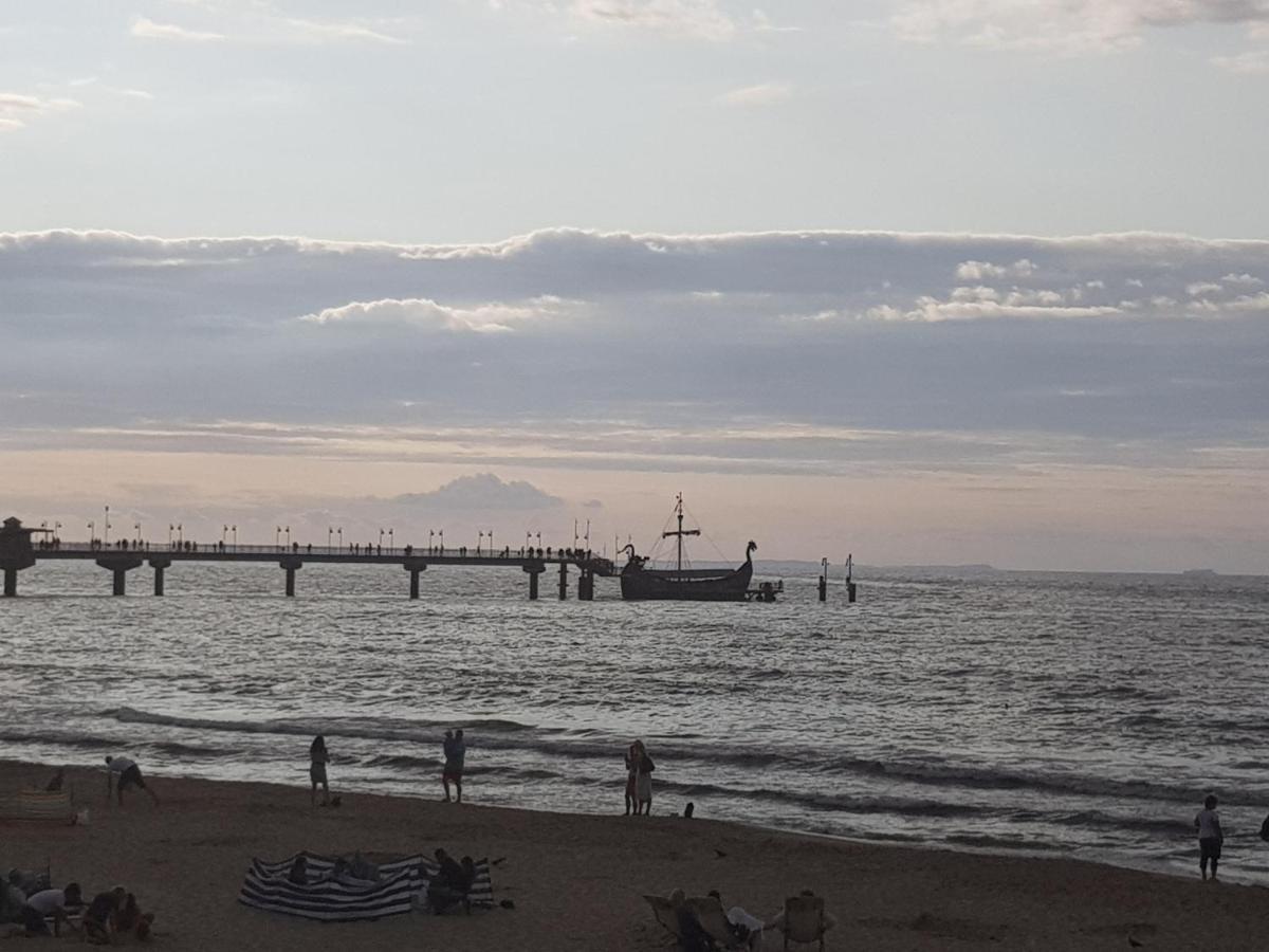 Strandidylle Apartment Mit Meerblick Und Kamin 米兹多洛杰 外观 照片